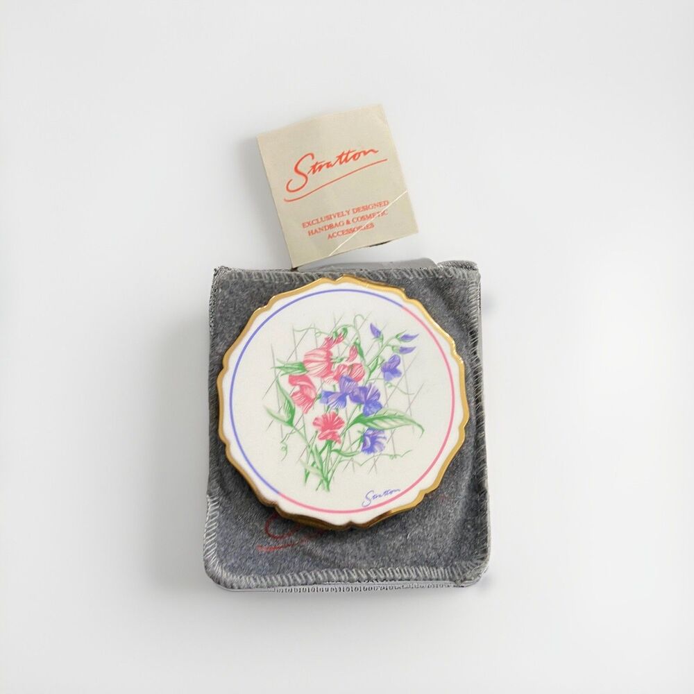Stratton England  Powder Mirrored Compact